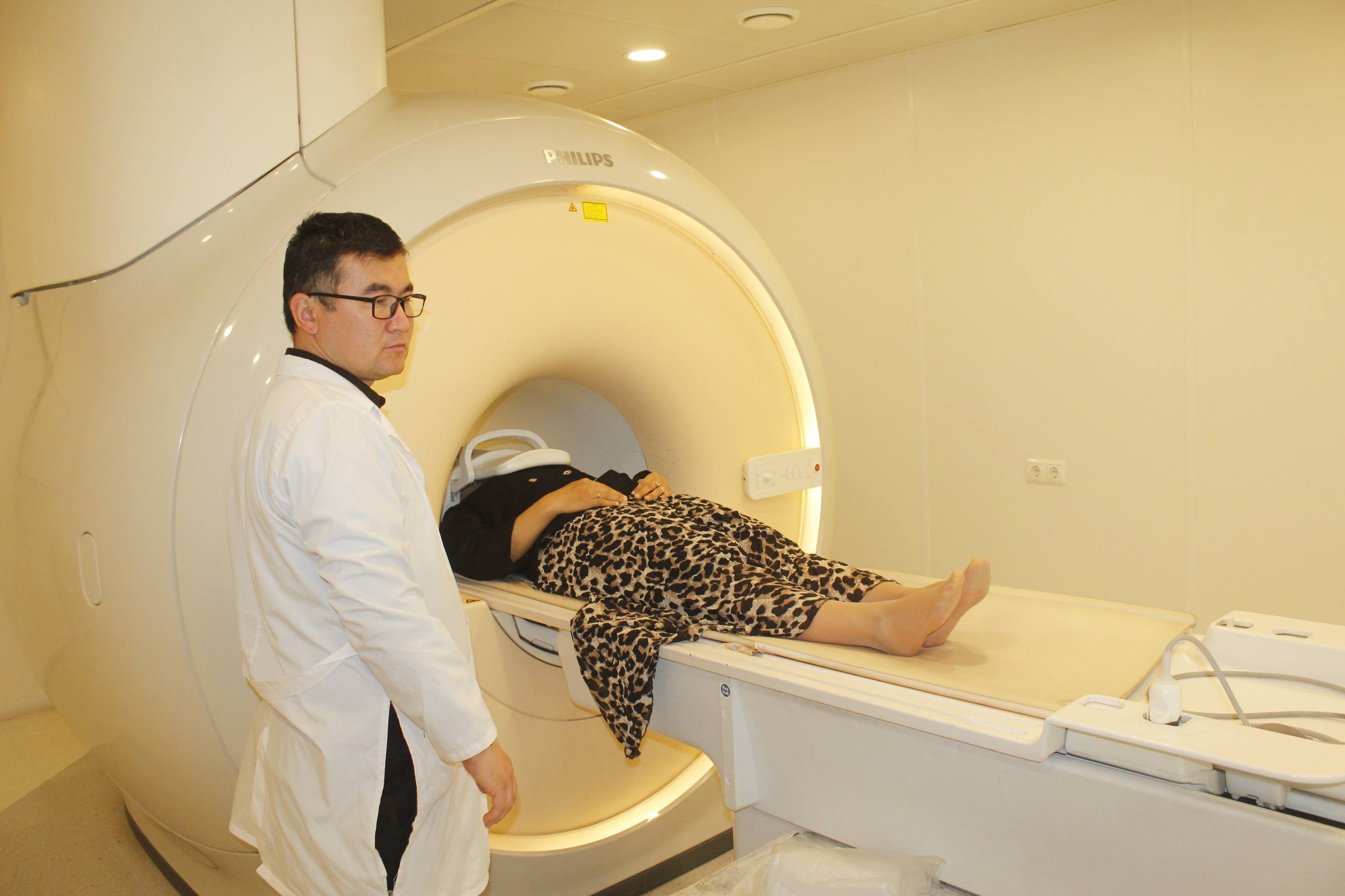 Qashqadaryo viloyati ko‘p tarmoqli tibbiyot markazida zamonaviy MRT xizmati — aniq tashxis, ishonchli natija